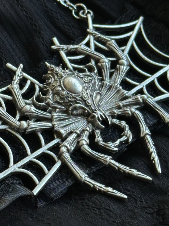 ARACHNOPHOBIA - Mother of Hades Necklace