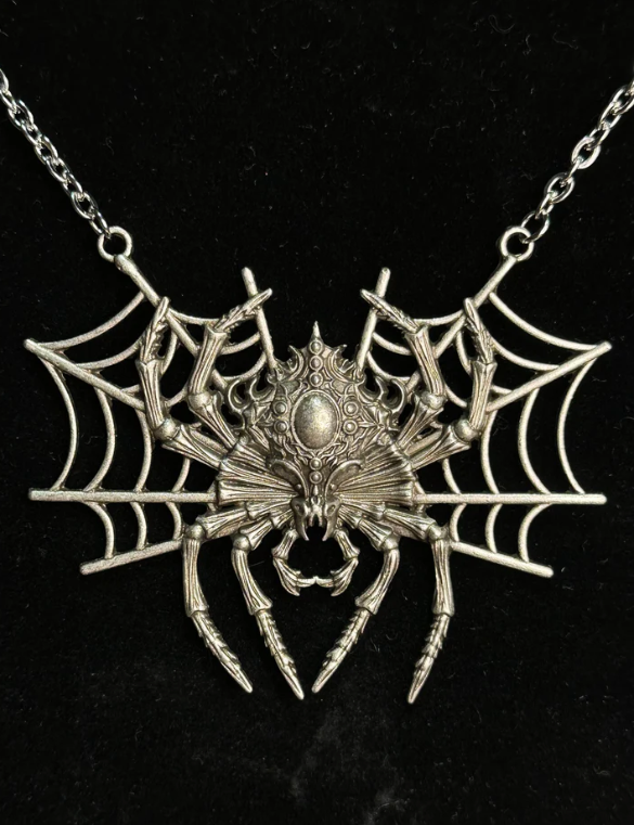 ARACHNOPHOBIA - Mother of Hades Necklace