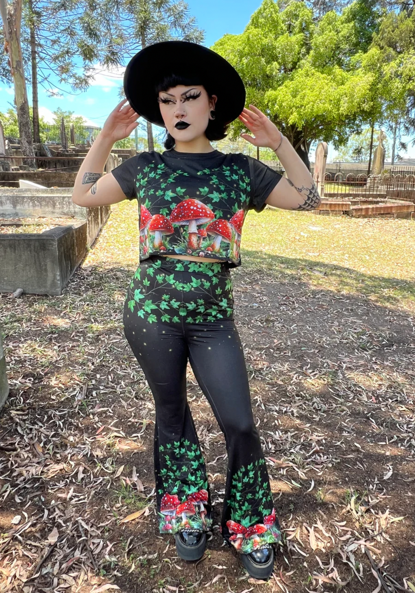 DON'T EAT IT - toadstool and poison ivy High waist flares