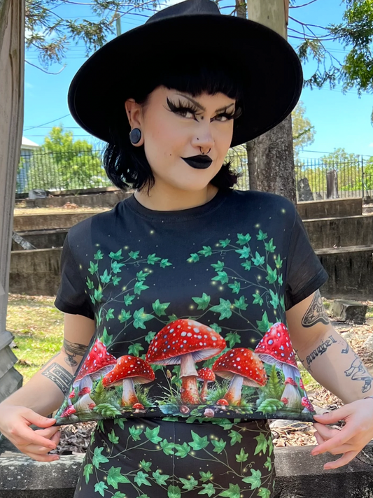 DON'T EAT IT - toadstool and poison ivy Cropped T-shirt