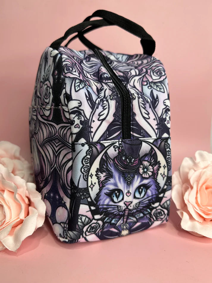 MAGICAL ALICE - Insulated lunch bag