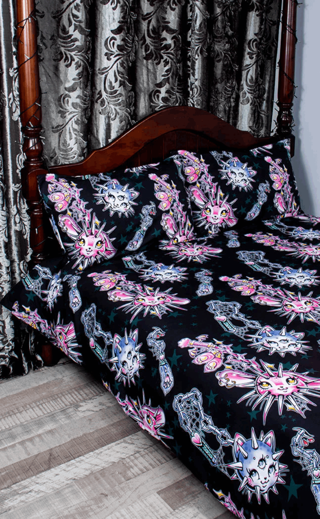 CREEPY CUTIE Quilt Cover Set & Pillowcases