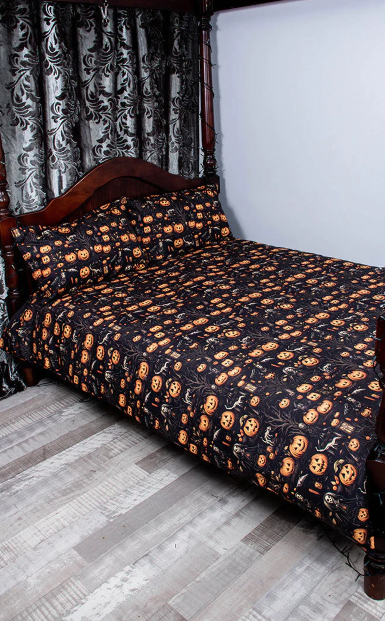 HALLOWEENTOWN Quilt Cover Set & Pillowcases