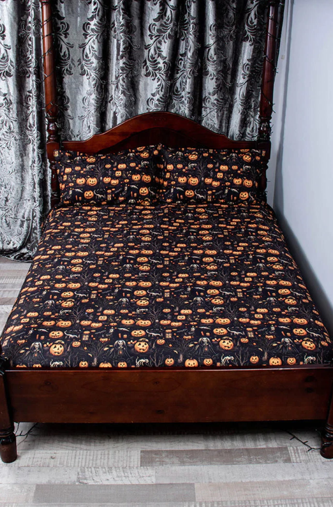 HALLOWEENTOWN Quilt Cover Set & Pillowcases