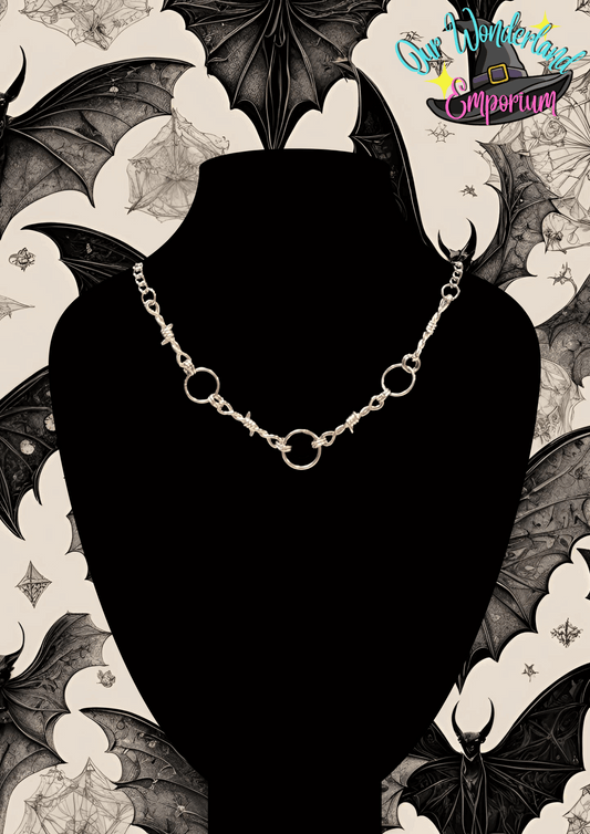 To The Wire Choker Chain On Bust