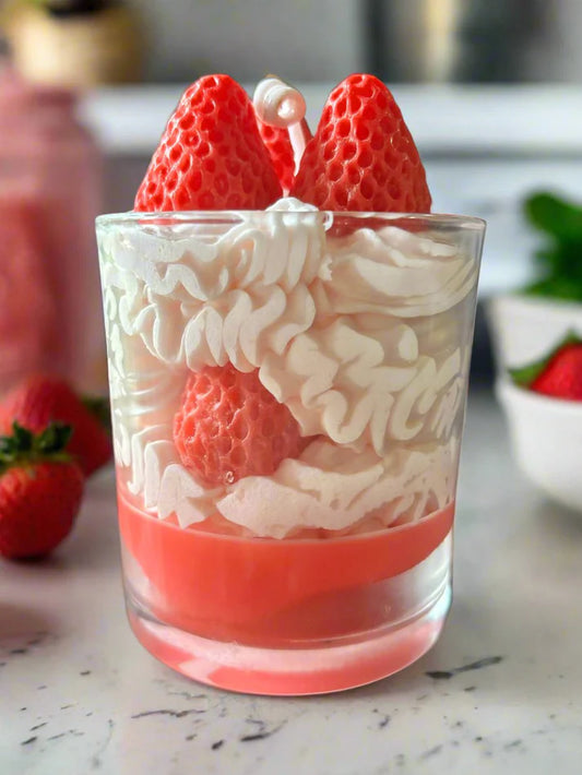 STRAWBERRY PARFAIT - soy candle